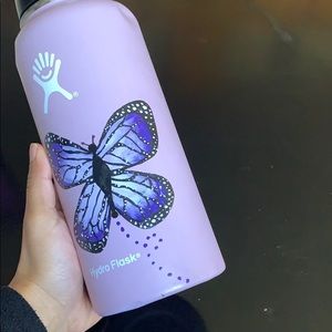 Painted Hydroflasks!